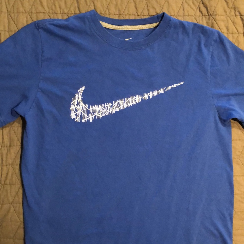 Nike T-shirt
